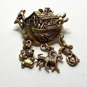 Avon Noah's Ark GoldTone Brooch Pin with Dangling Charms Marked